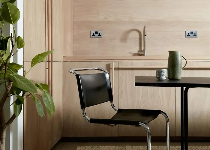 Apartment With A Garden In London, Dalston